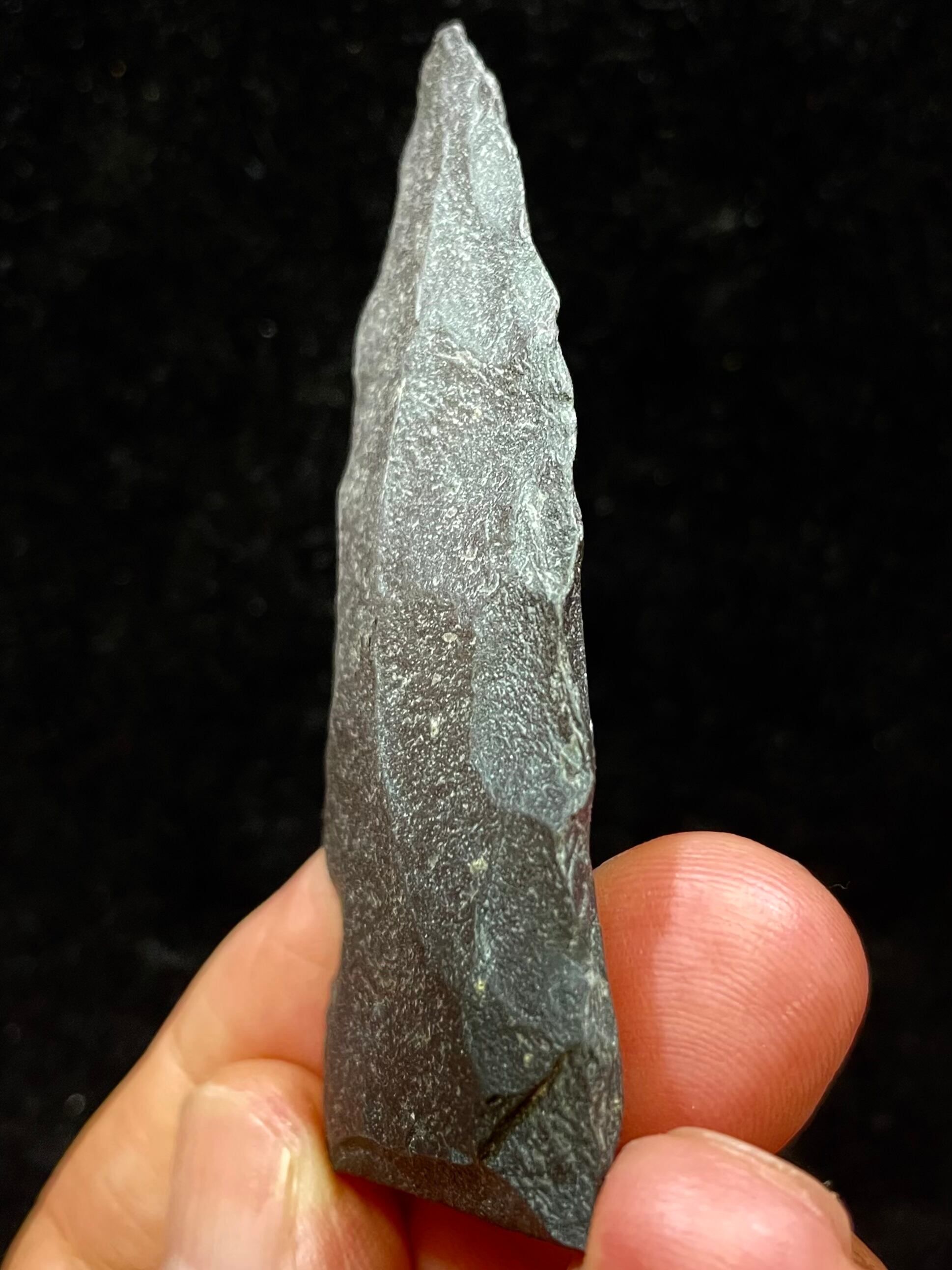 14) サヌカイト(石器加工) | レムリアの太陽