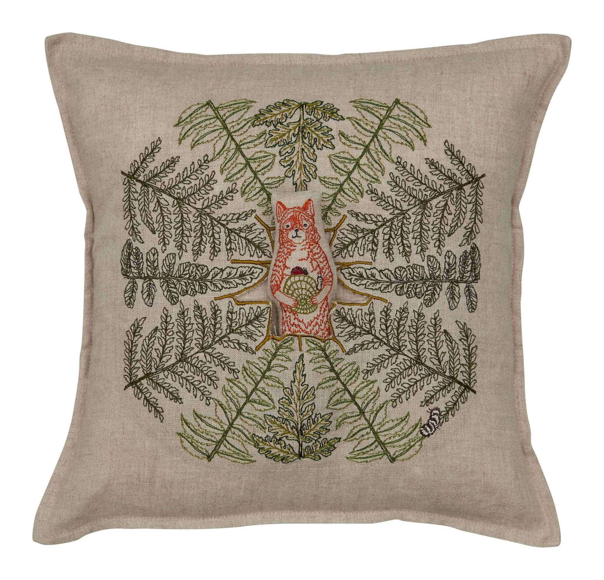CORAL&TUSK「Fox with Ferns Pocket Pillow」キツネとシダ ポケット 