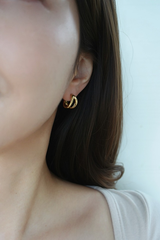 6/20(土)発売 chevron hoop pierce