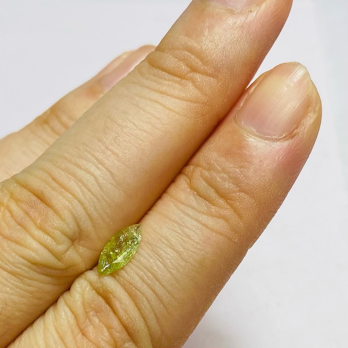 輝く虹　クロムトルマリン2