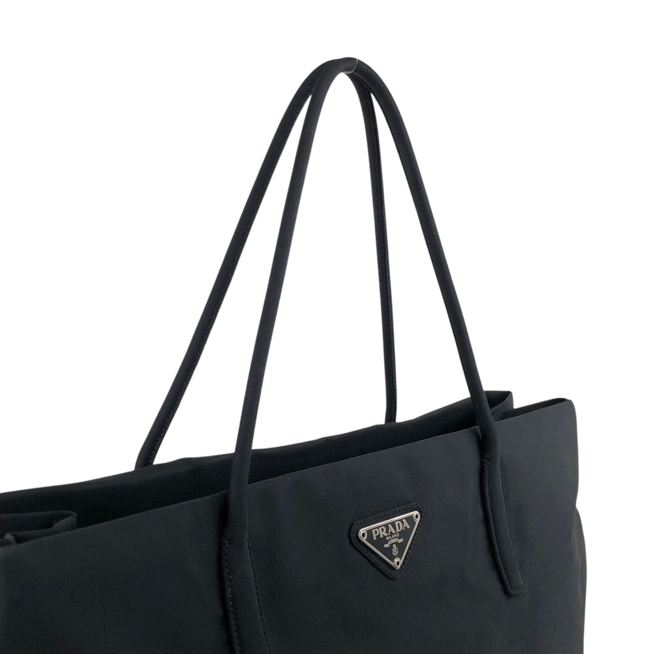 PRADA プラダ トートバッグ ブラック トライアングルロゴ ナイロン