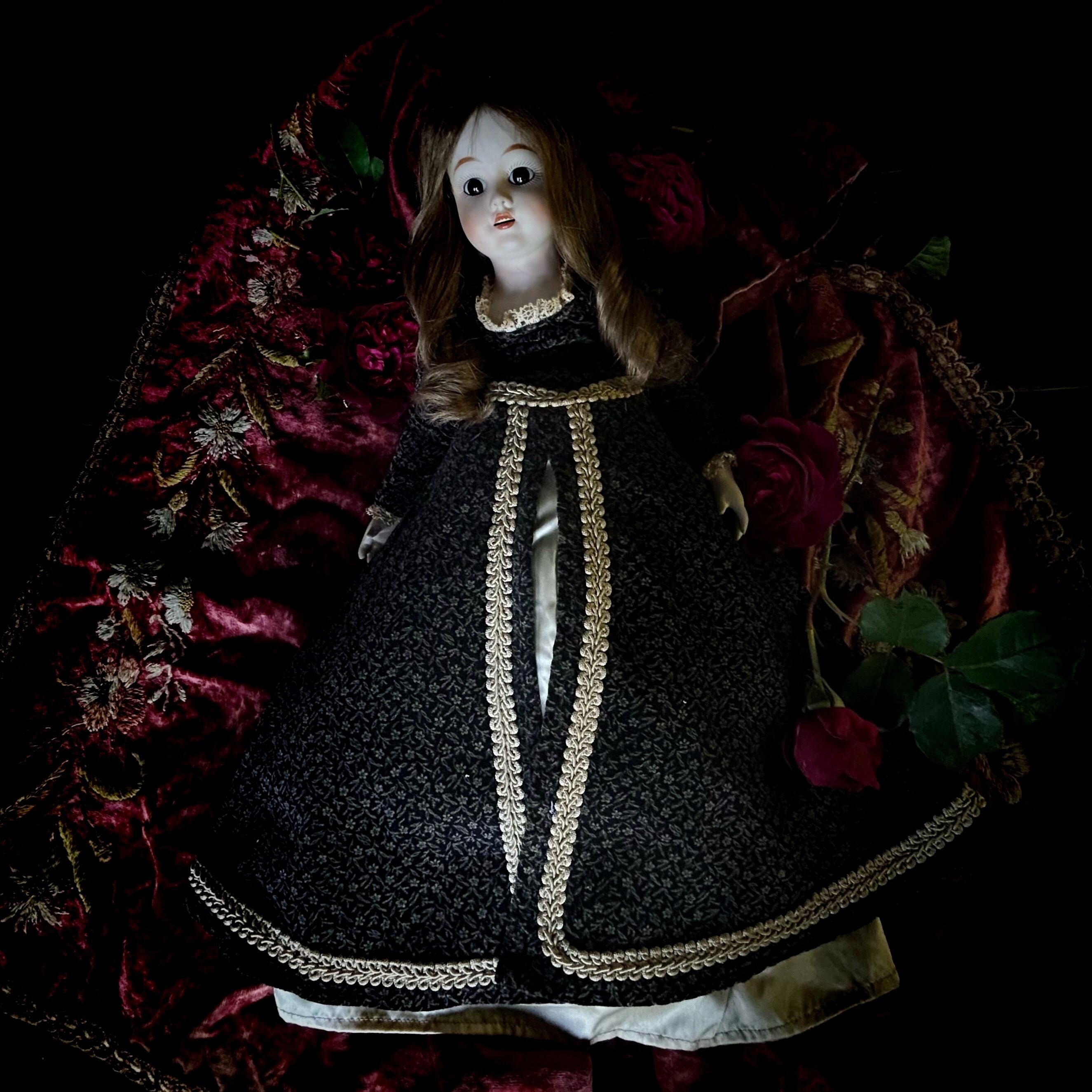 薔薇色の微笑みのビスクドール | メルキュール骨董店