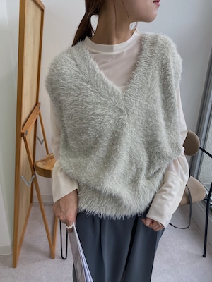 lame tape fluffy shaggy knit vest