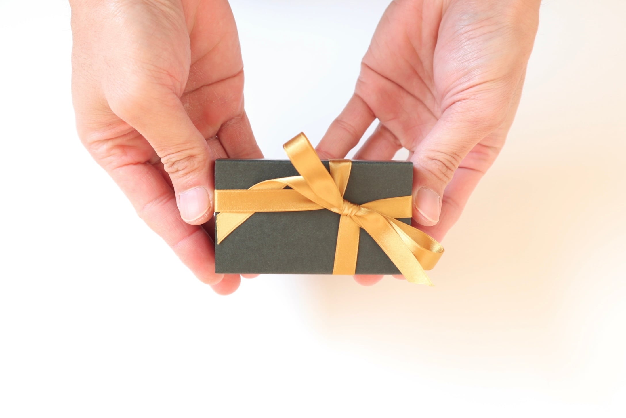 シルクハットのラペルピン | 工房ベル