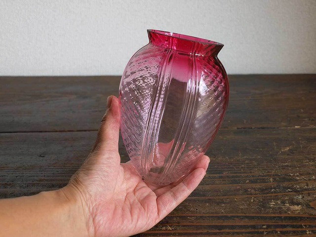 オパールガラスに水色のフリル ガラス ランプシェード 電笠 直径19cm 