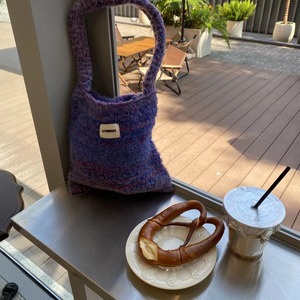 cokeグラデーションカラーニットハンドバッグ