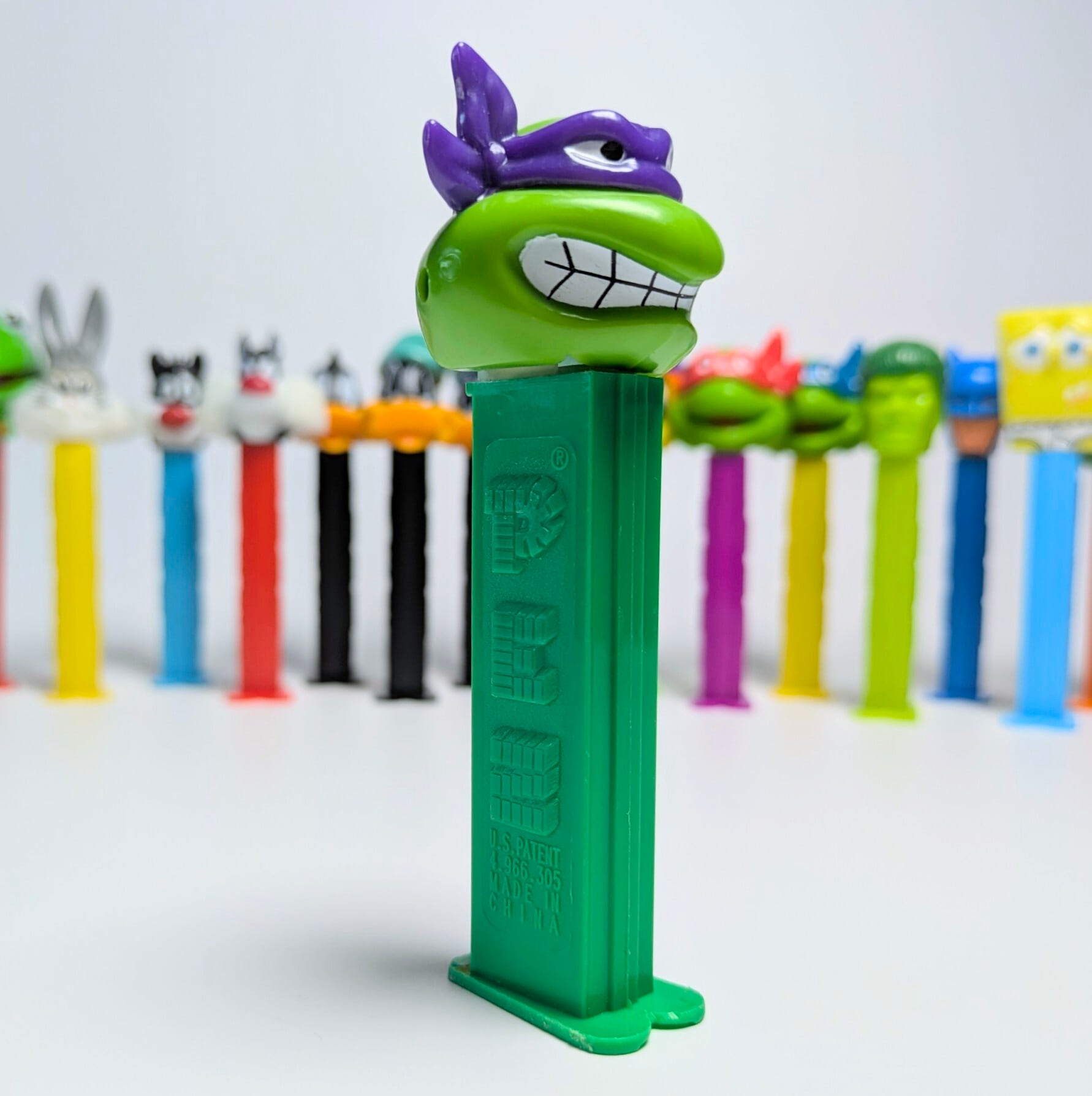 ☆ VINTAGE90' ☆【 Teenage Mutant Ninja Turtles / タートルズ ) 】『 ドナテロ アングリーver. 』 / PEZ / ペッツ / CANDY&DISPENSER 〚アメリカン雑貨 アメトイ〛