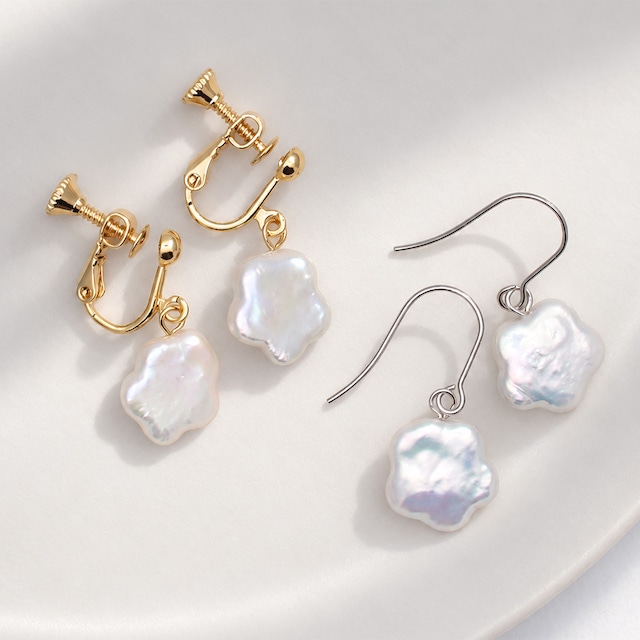 花びらを思わせる 淡水バロックパール ピアス / イヤリング / 約12.0～13.0mm ニュアンスコインパール / ps-145