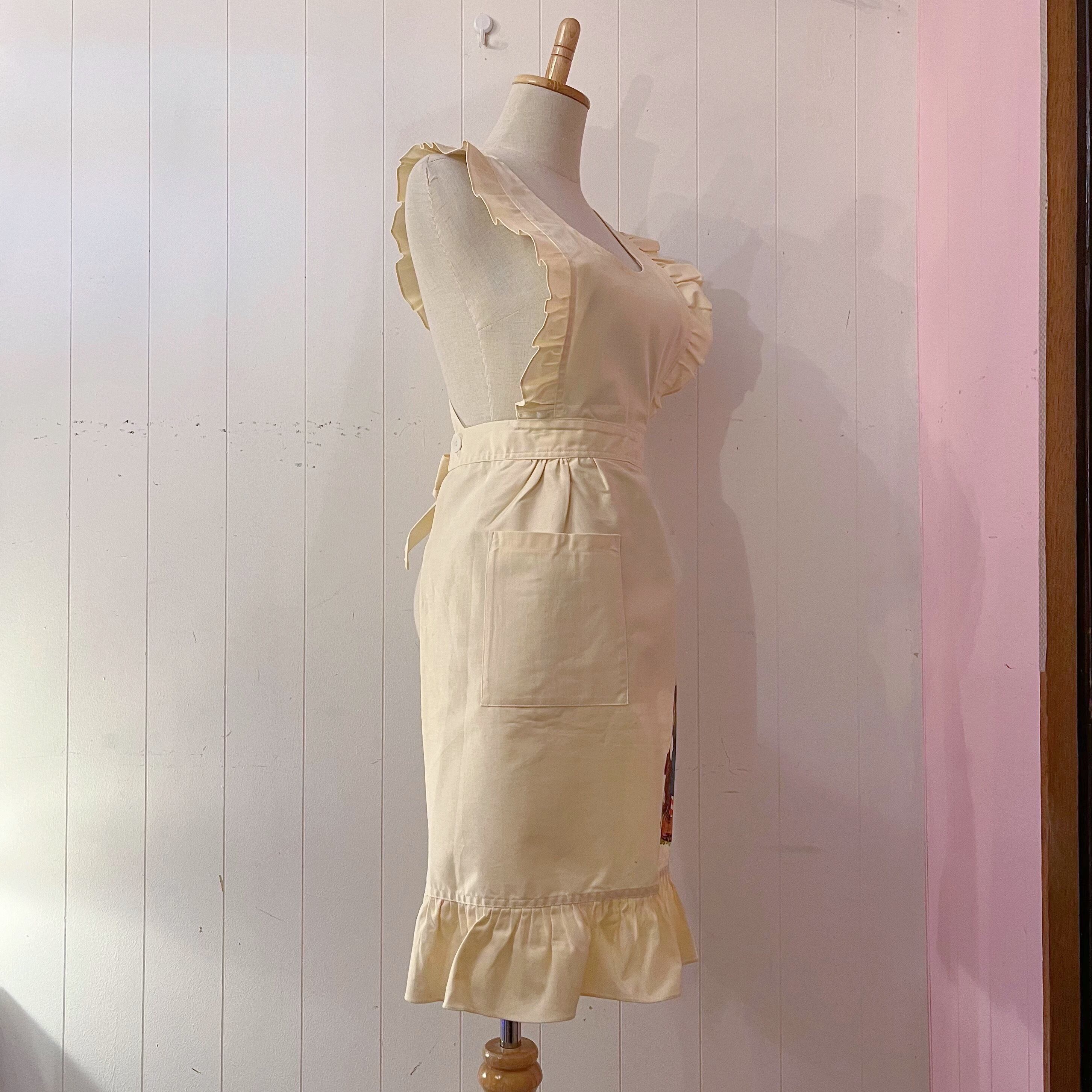 dog & boy cream frill apron