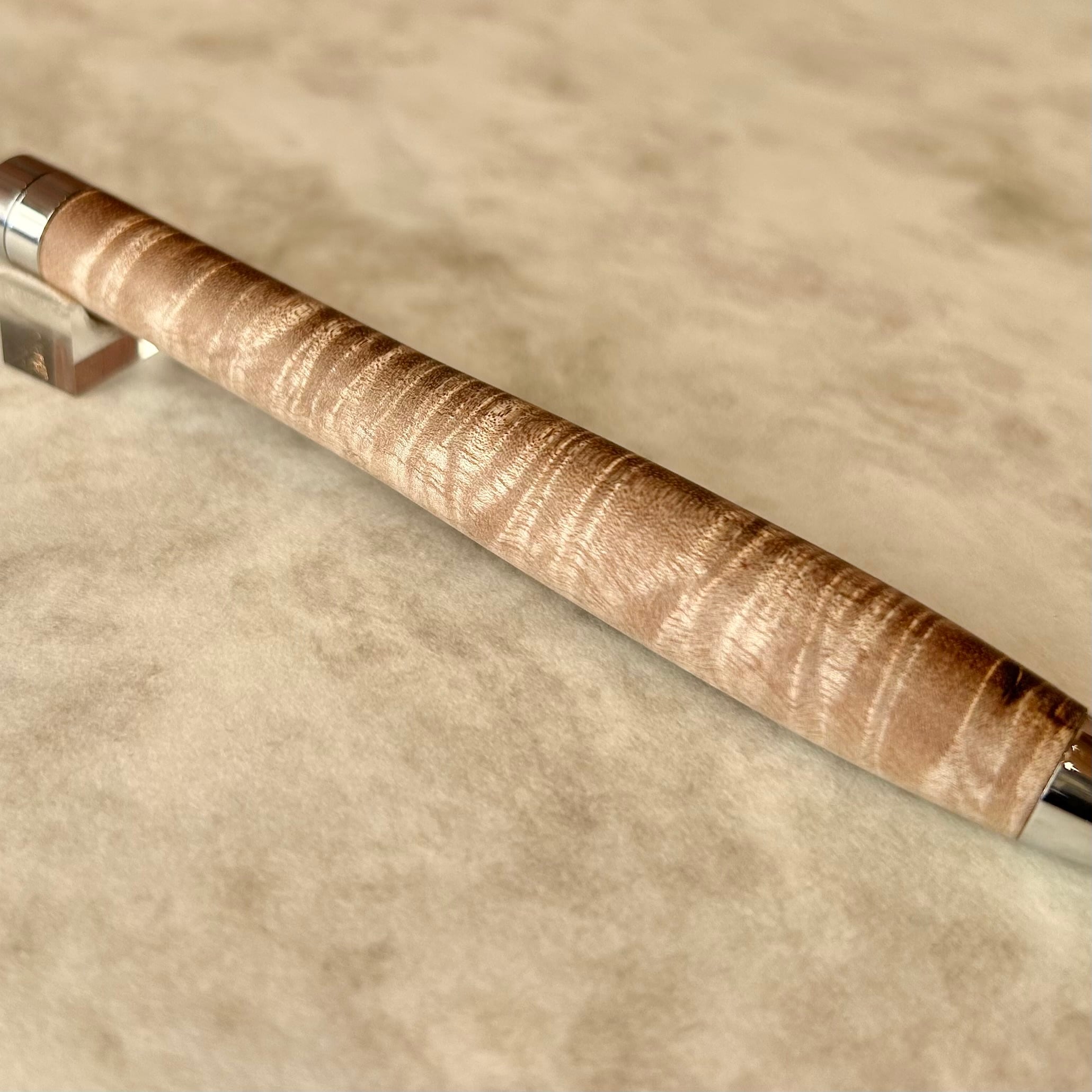 こぶた工房【ジェニュインマホガニー 特上杢】 ボールペン換装可