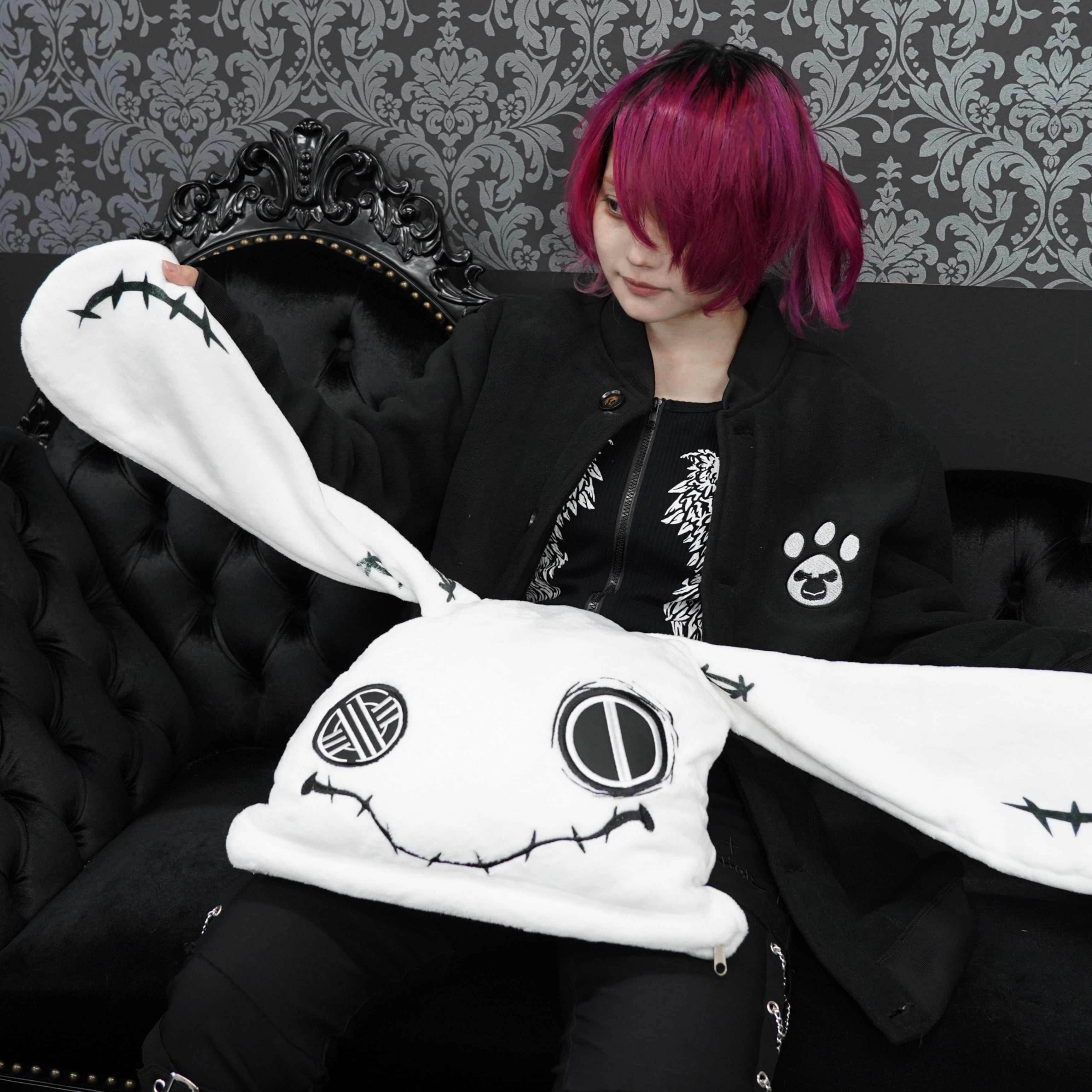 被れるNieRちゃんもこもこブランケット【クッション収納可】 | NIER