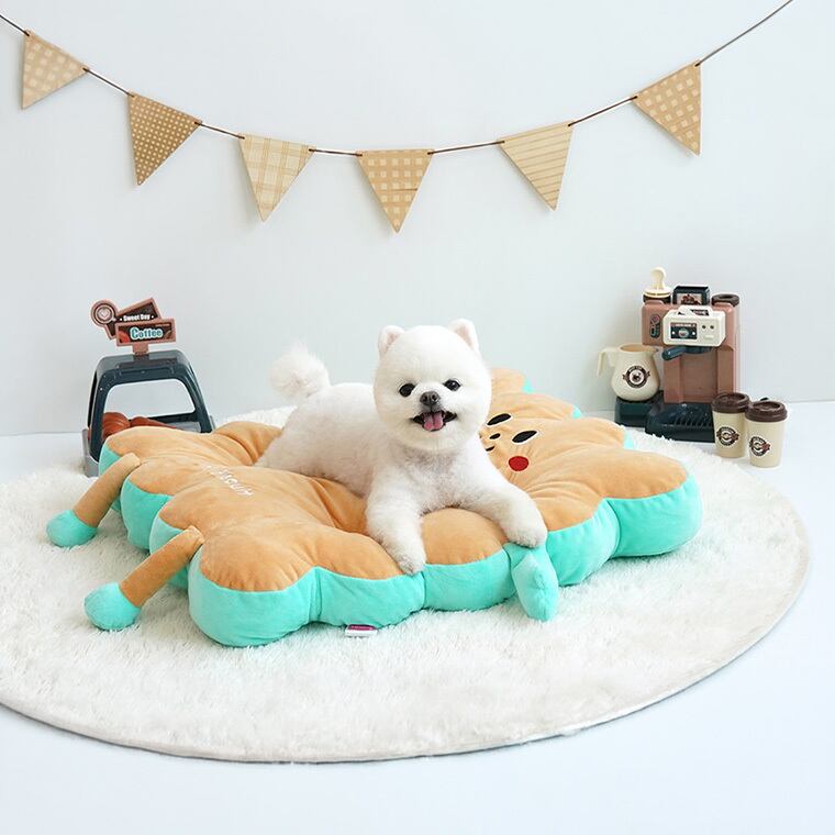 bakery cushion 2color / 犬用 ベッド ふんわり 冬 可愛い クッション 両面 ペットマット 猫用 韓国 ペット用品 小型犬 中型犬 ハウス 高級 犬 ペットベッド