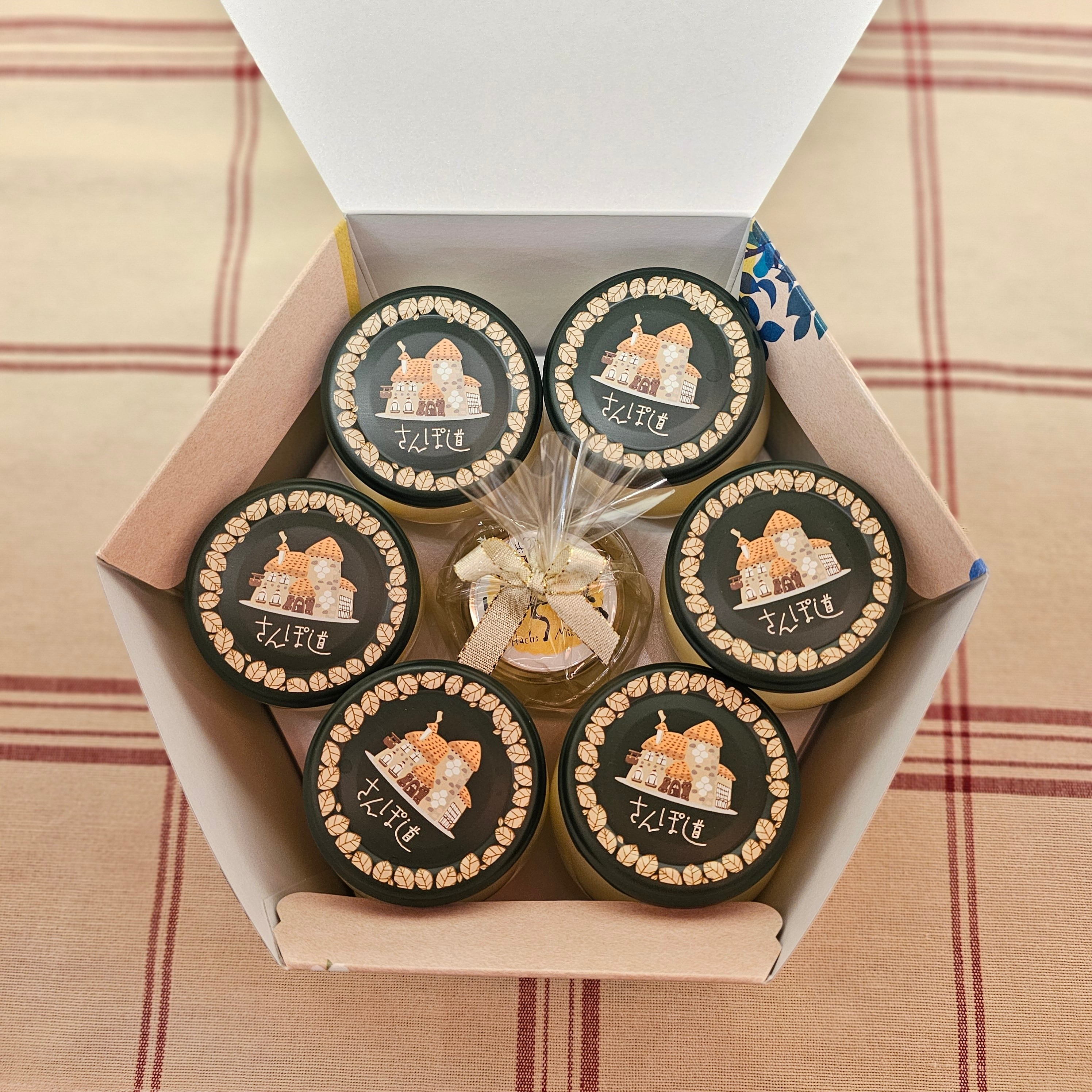 はちみつプリンギフトセット | はちみつ専門店 豊川 みつばち村の