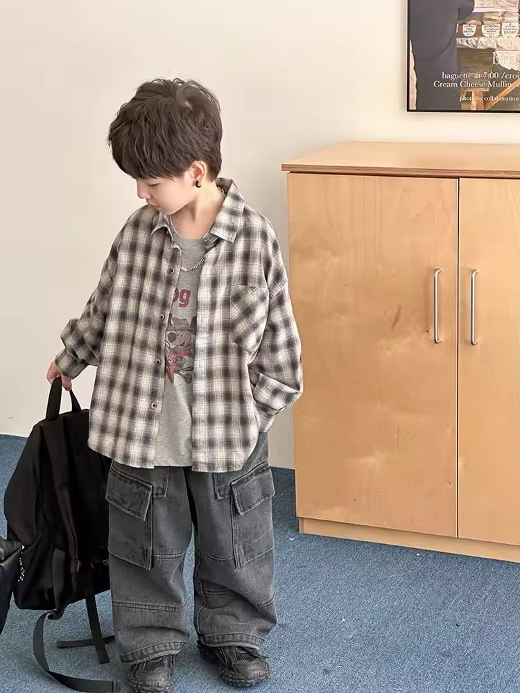 チェックシャツ