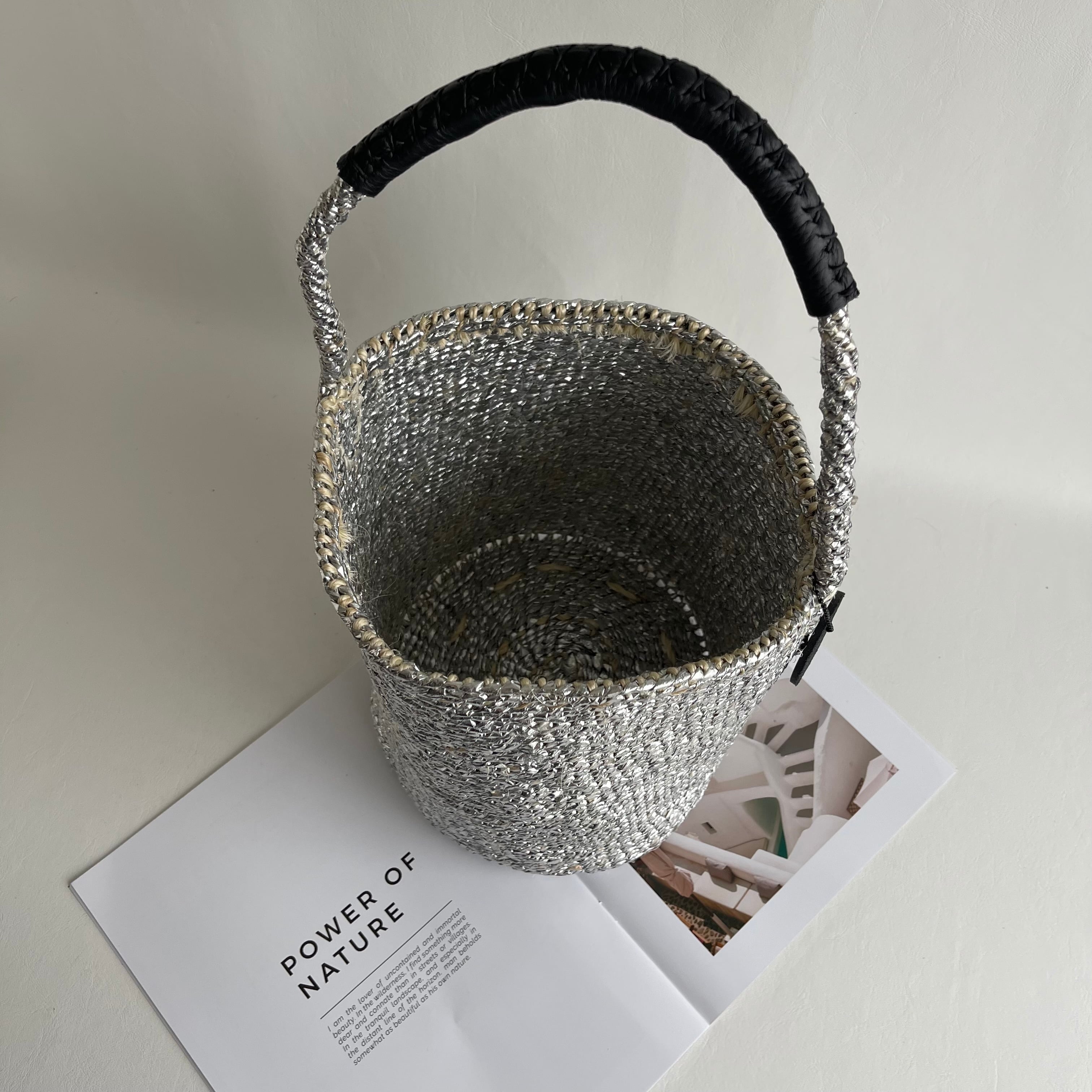 OVAL Shoulder Kago-Bag / WIDE SIZE / ポーチ付 | meong blue