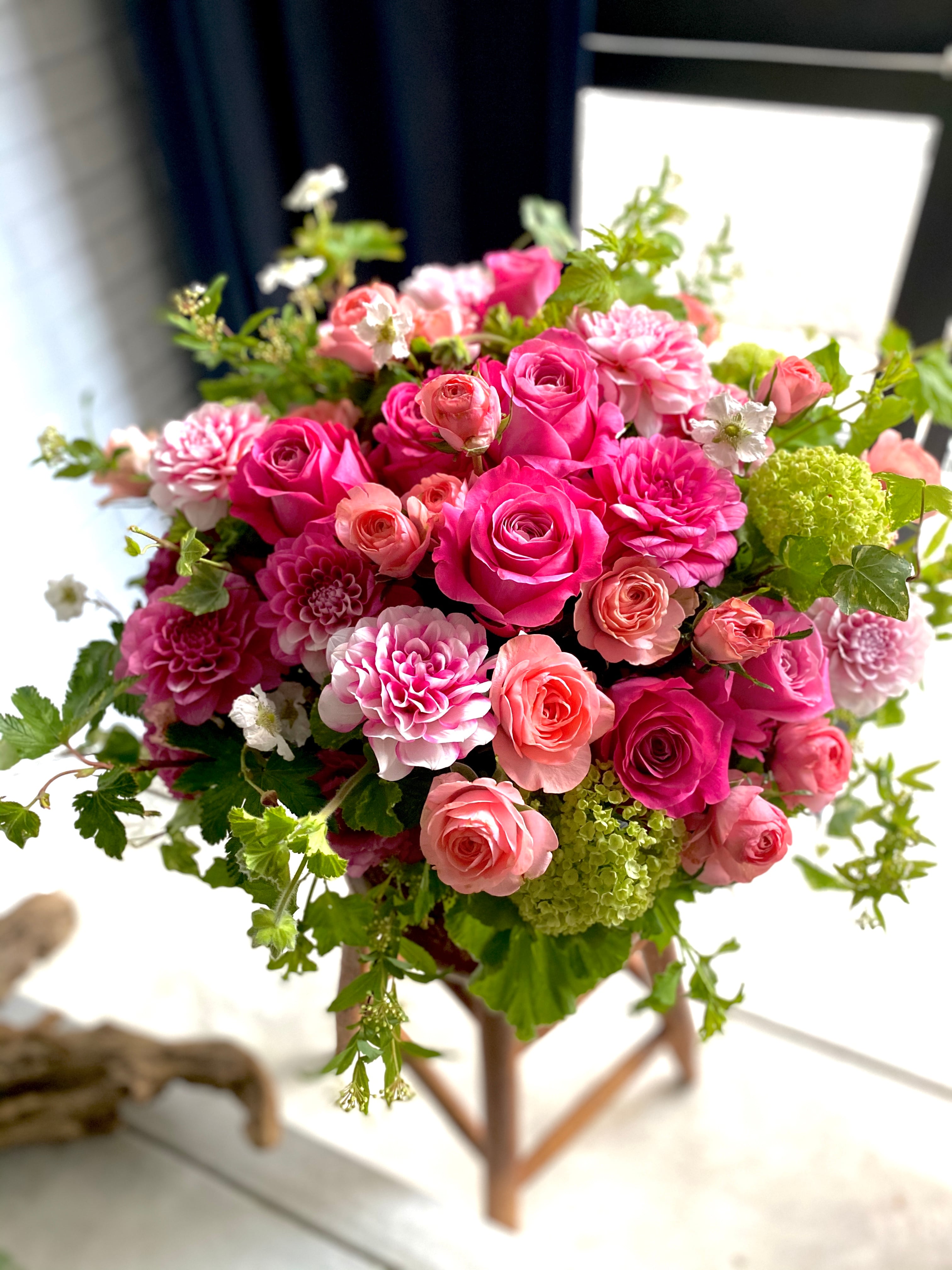 季節のアレンジメント Lサイズ | アヴィニョンの りゅう