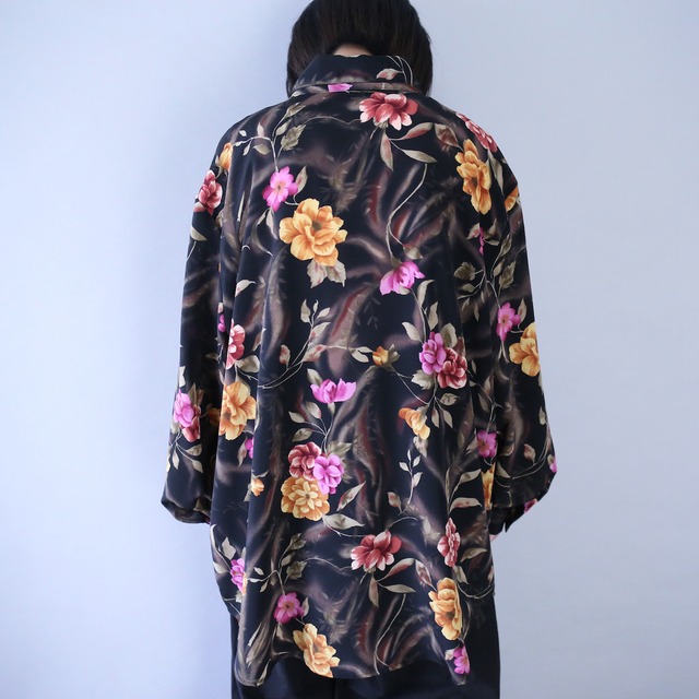 flower art pattern yoke tuck design over silhouette shirt