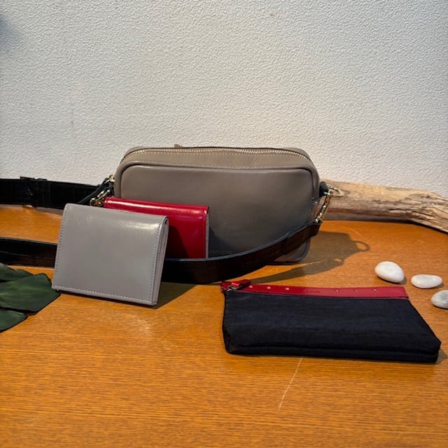 BARDOT ROSE 再入荷!ベルトがポイント◎ショルダーバッグ