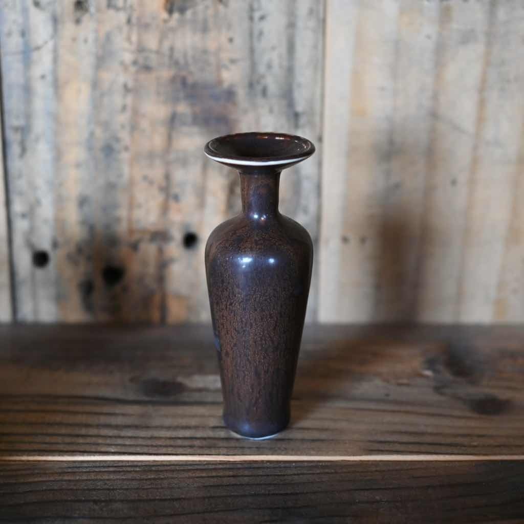茶色 陶器 花瓶 25cm Galle ガレ サクラソウ文 花瓶 被せガラス 酸化腐食彫 1900年頃 | 古