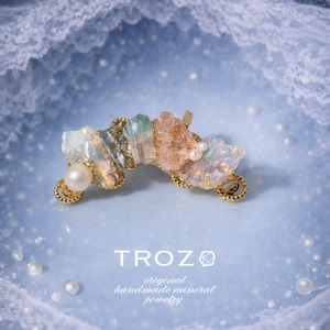 【014 Veiled Nereids Collection】 Integration Ear Cuff アクアマリン × トルマリン × モルガナイト × オパール × ケシパール 鉱物原石 イヤーカフ 天然石 アクセサリー (No.3699)