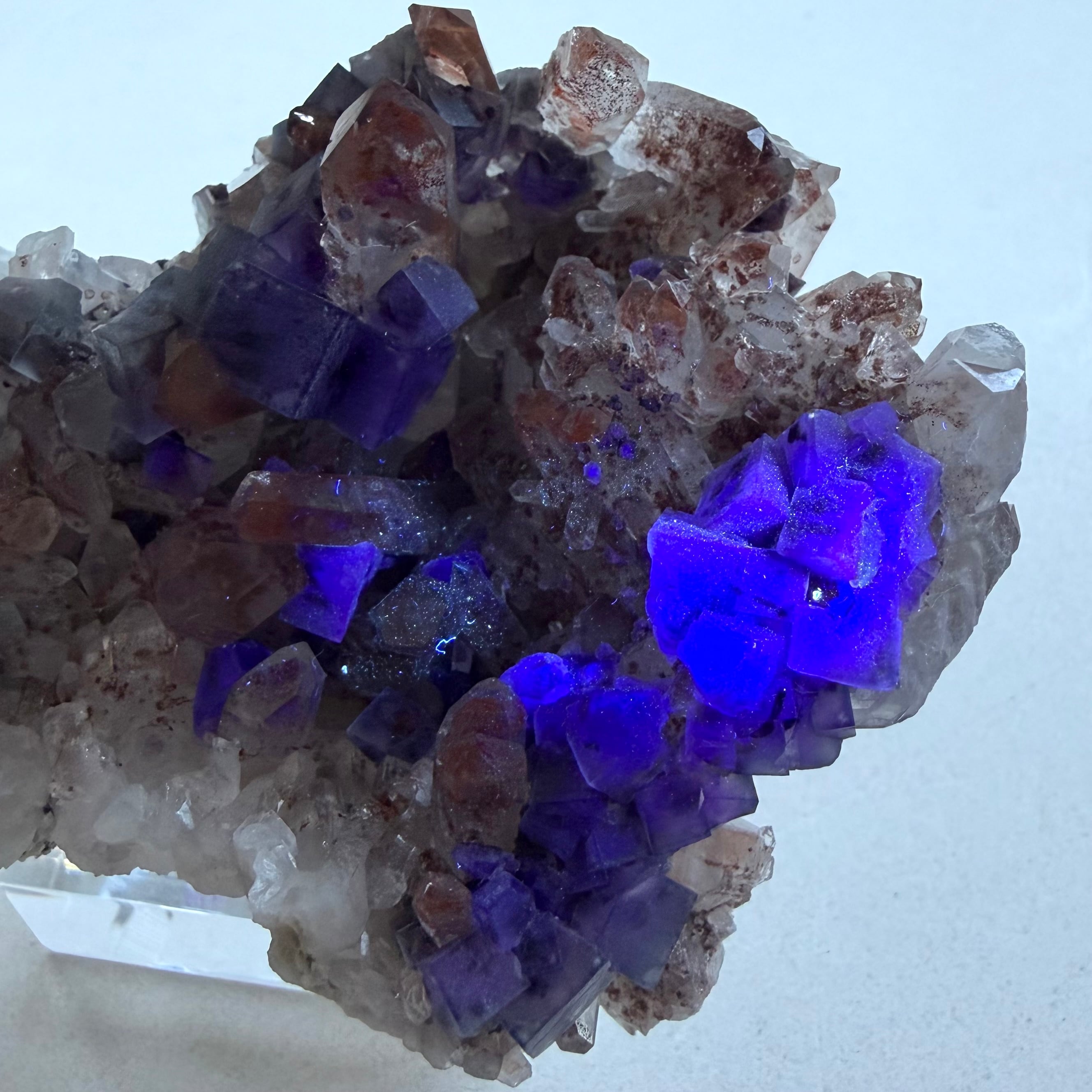 フローライト / クォーツ / ヘマタイト【Hematite in Quartz