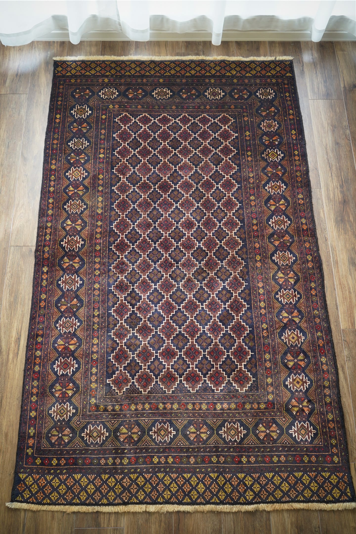 686】Vintage Afghan Zakani Baluch rug 1980's | ヴィンテージラグ