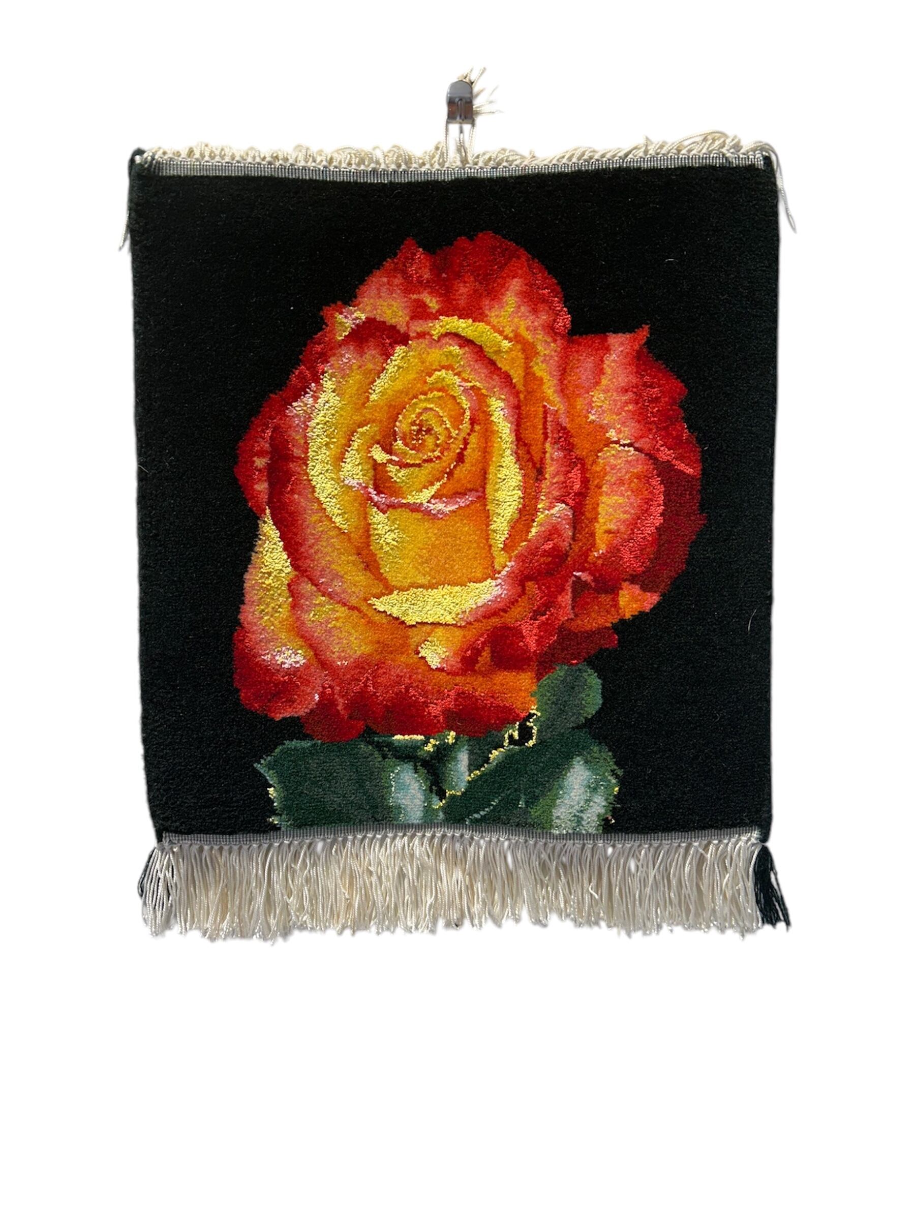 ペルシャ絨毯 ピクトリアル「薔薇」ウール&シルク 約31×31cm