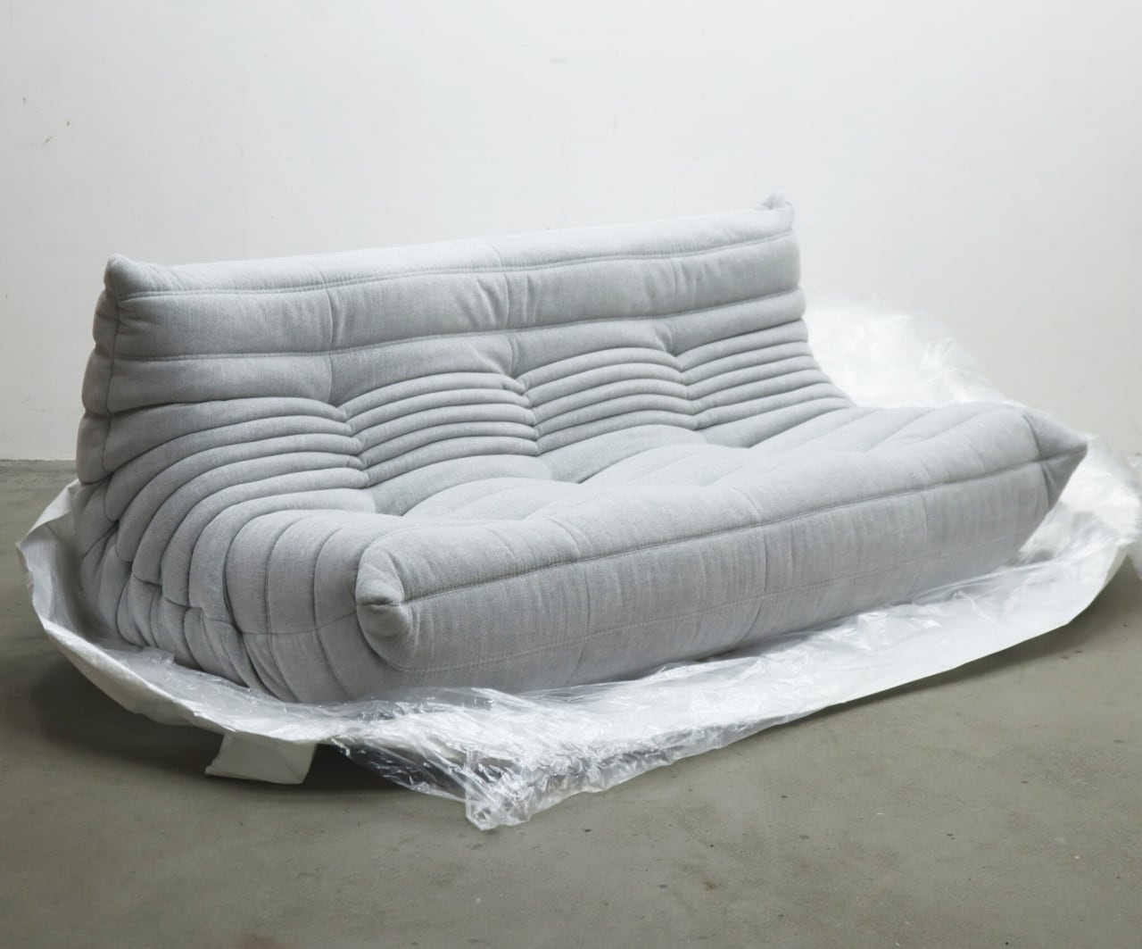 ※商談中 張り替え 未使用 ligne roset リーン ロゼ TOGO トーゴ 3P ソファ ローソファ フランス モダン PET27188