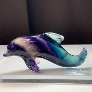 1.極上☆超透明！多彩な色合い☆イルカフローライト置物