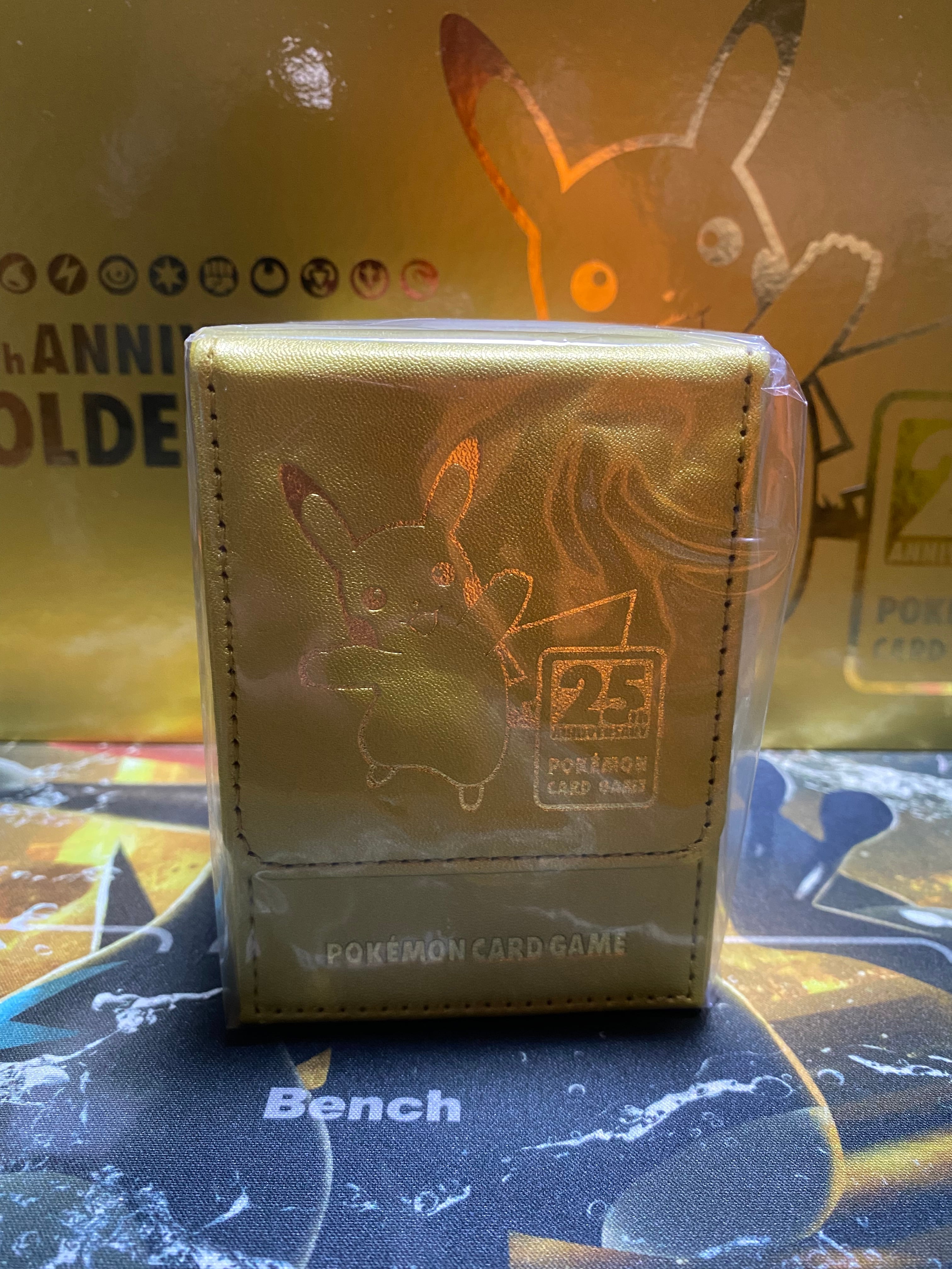 ポケモンカードゲーム 25th ANNIVERSARY GOLDEN BOX デッキケース 