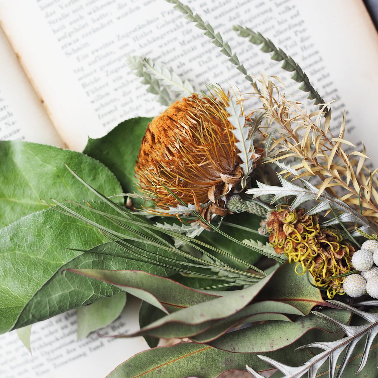 アンバランスな横向きリボンスワッグ Liilo リーロ