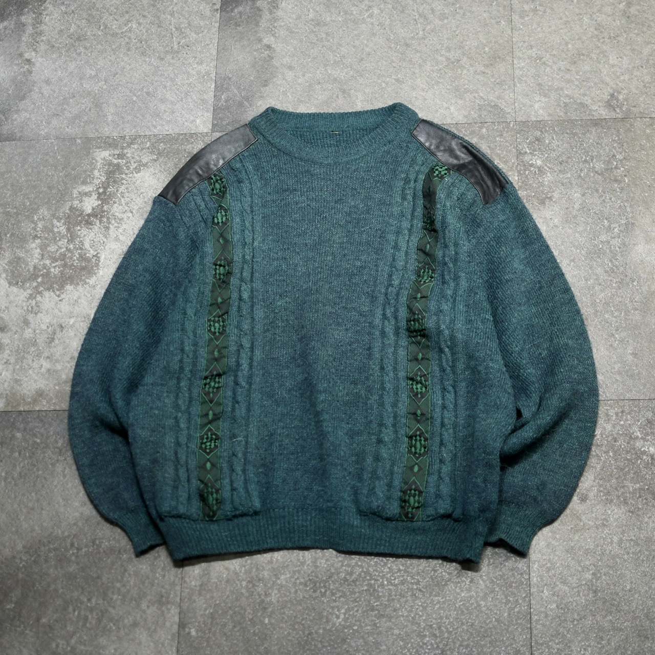 alpaca blend leather switching design knit