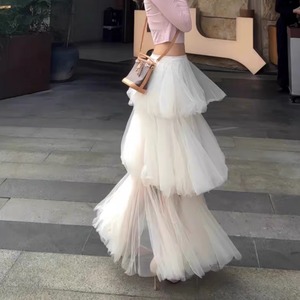 Long tiered skirt 　260108