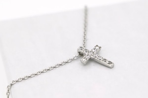 ジルコニア cross necklace【贅沢11粒】czn47