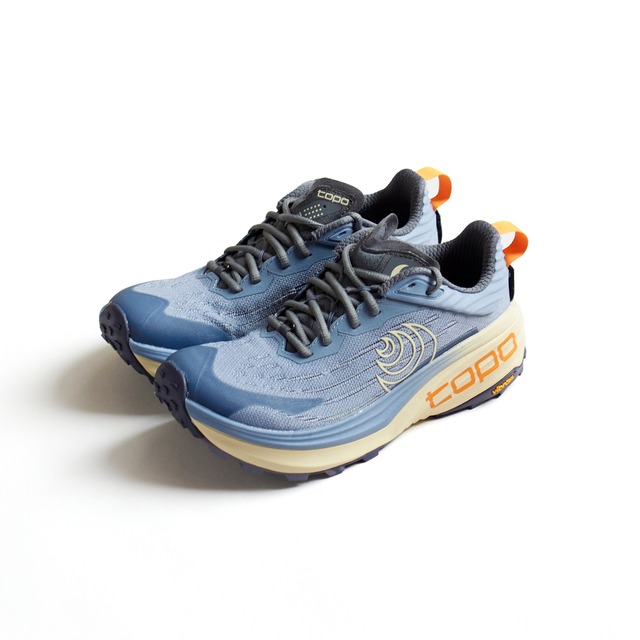 Topo Athletic（トポ アスレチック）VISTA（ビスタ）-Blue/Tan（WOMEN）ウィメンズ トレイルランニングシューズ