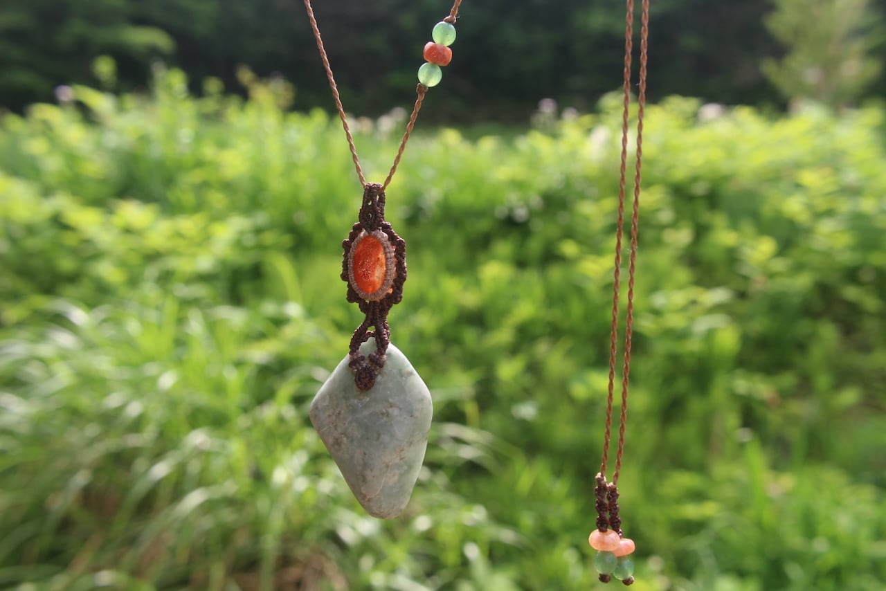 Itoigawa Jade & Sunstone micro macrame pendant
