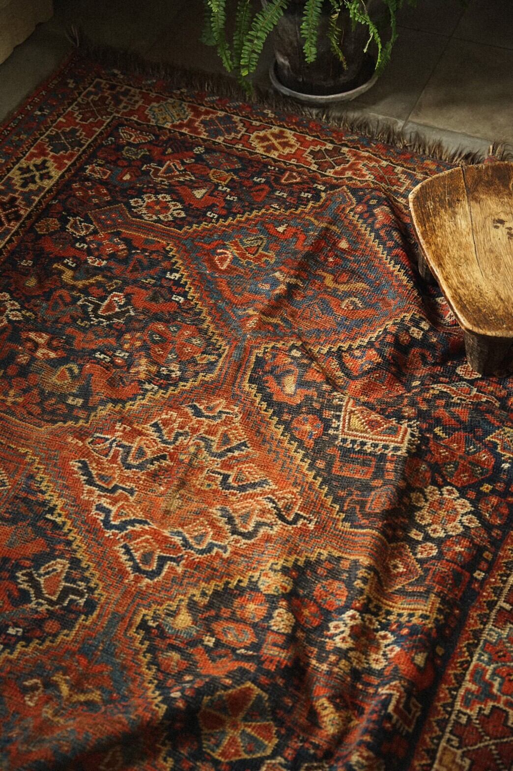 386-Semi antique Qashqai rug