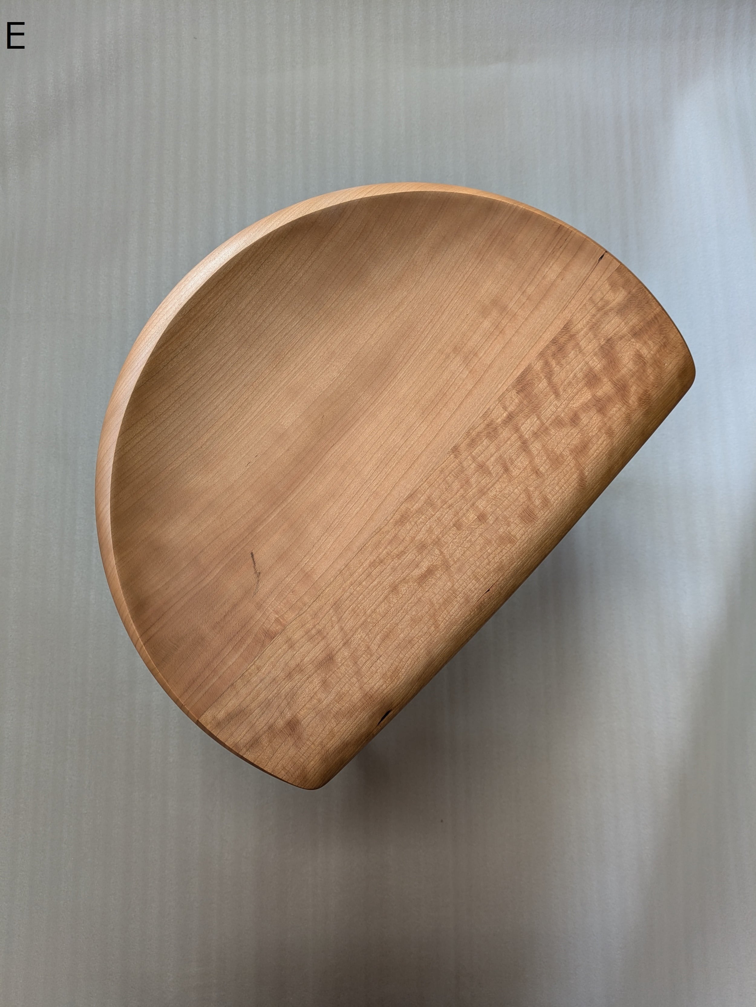 ムーンスツール挽脚 チェリー Moon stool - Cherry | 飛騨高山 家具