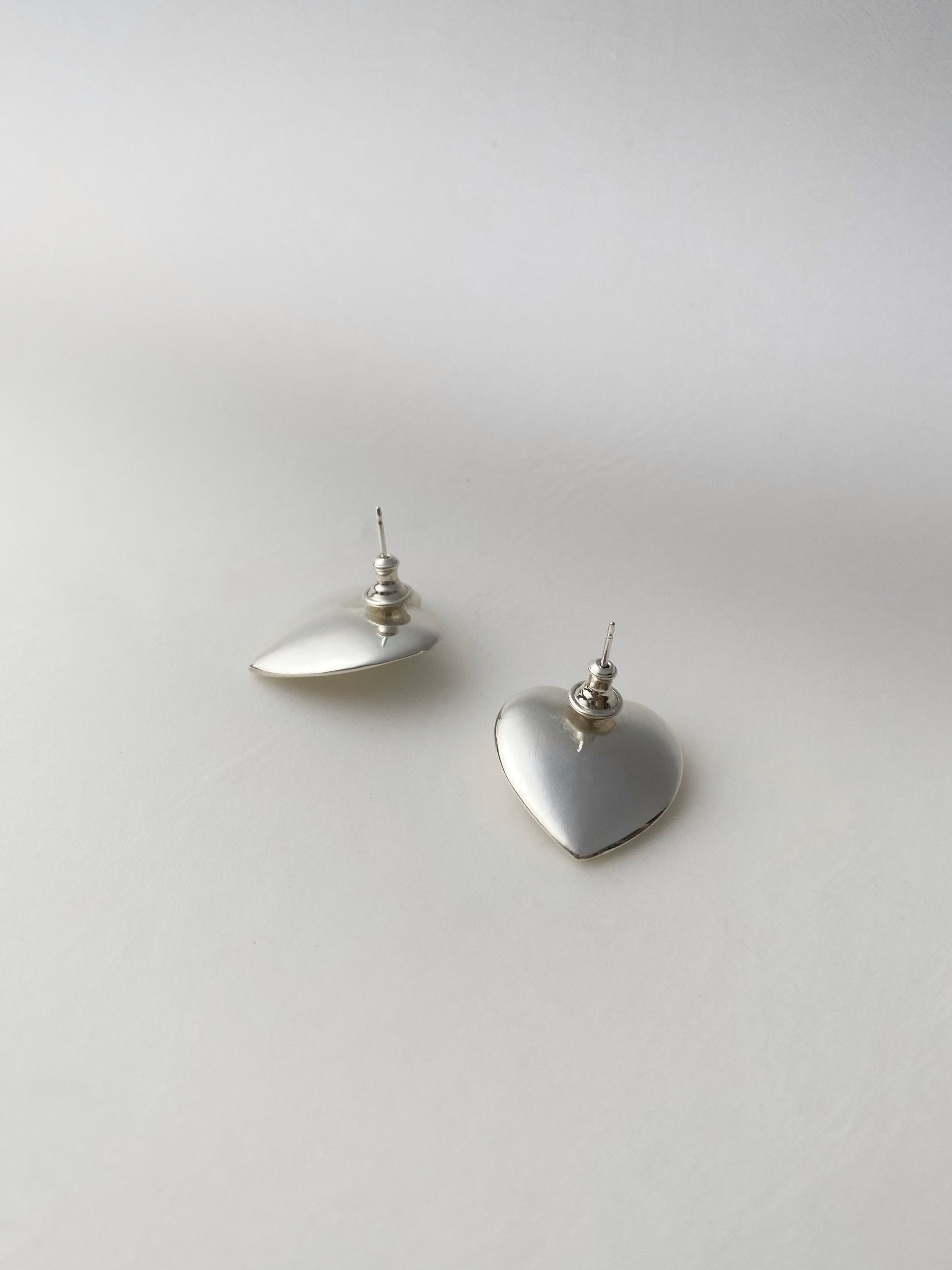 受注品】hert shell pierce/earring | Lana Swans 受注品】hert shell pierce/earring | Lana Swans