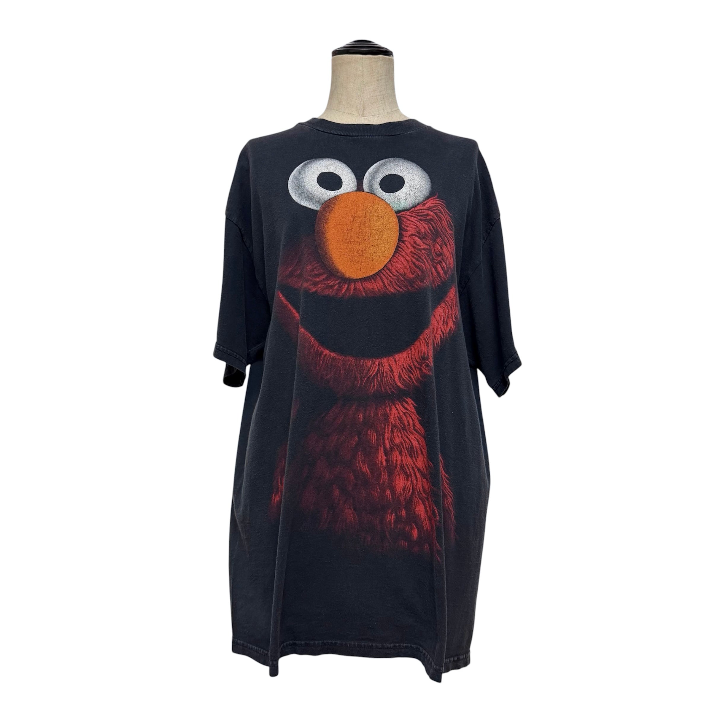 SESAME STREET "ELMO" Shadow Tee