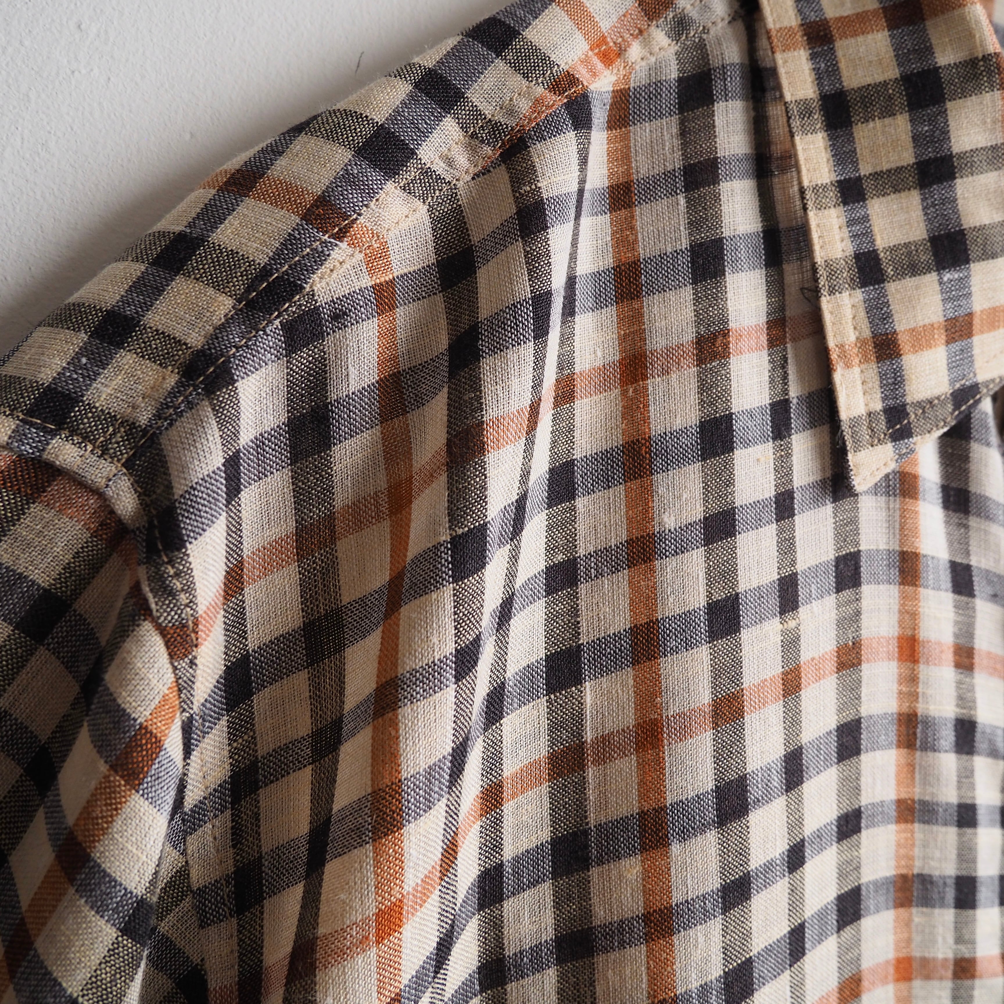 1980s ” Old DAKS ” House check pattern Design vintage loose linen mix shirt