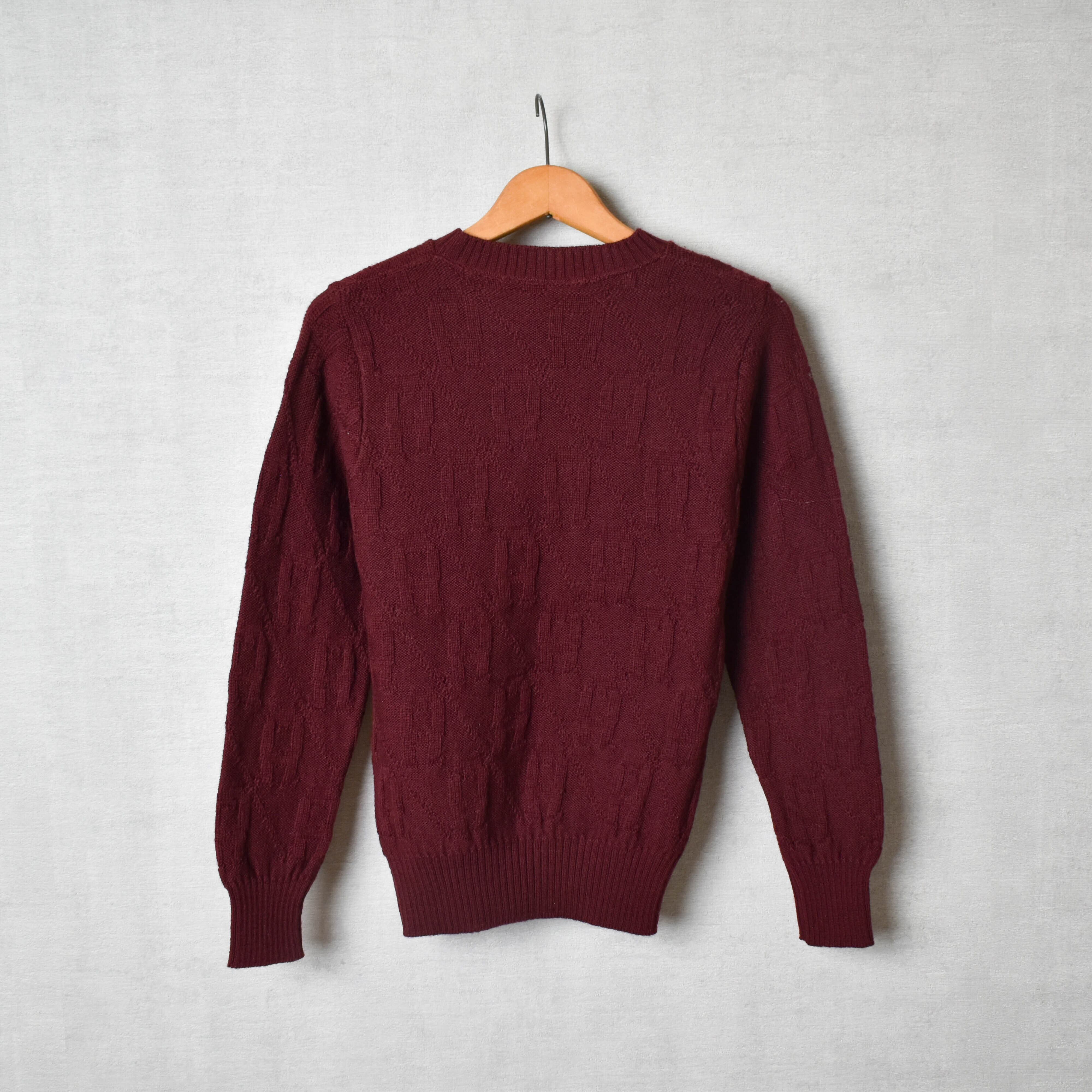 [USED] made in USA - Etienne Aigner "A" logo knit