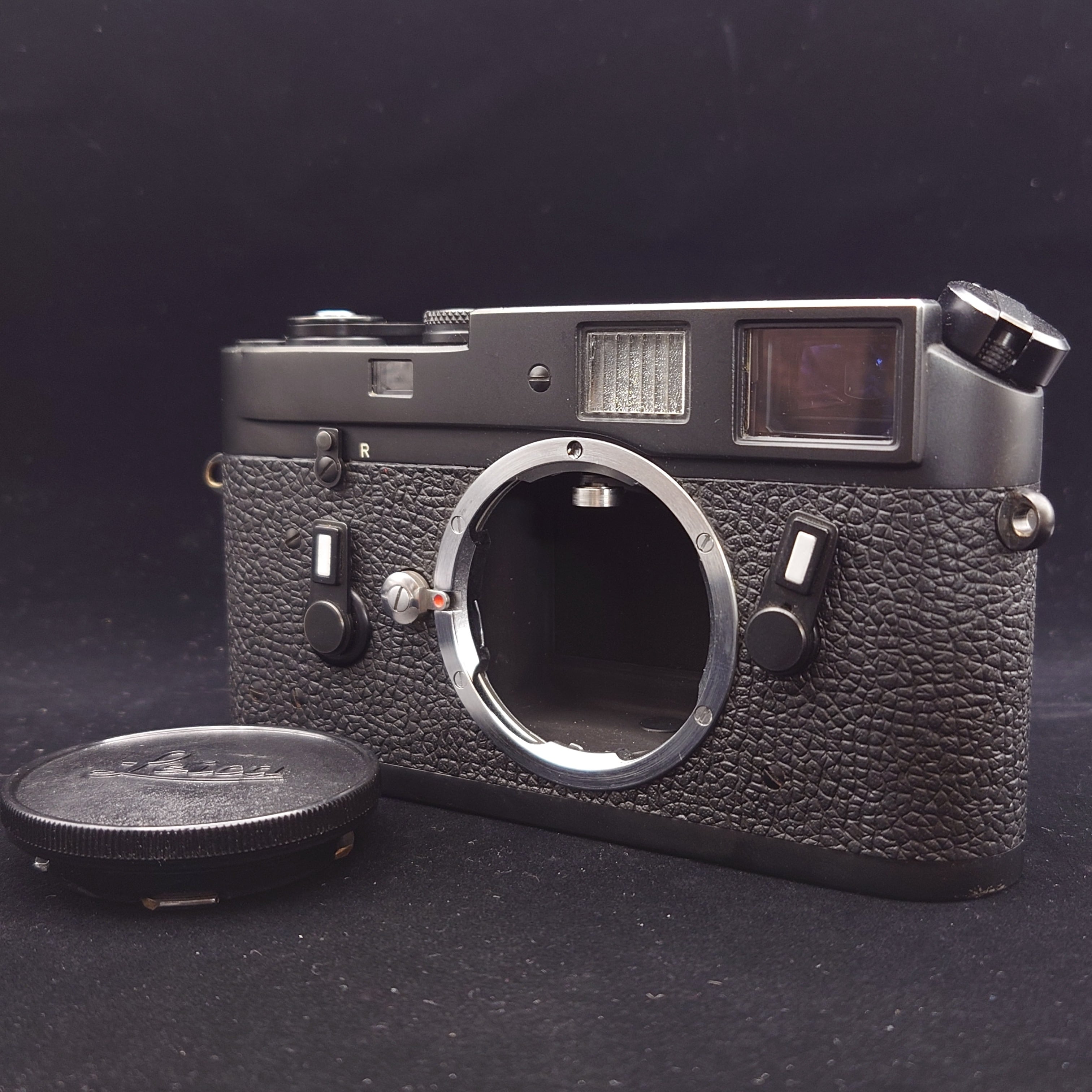 Leica M4 ブラッククローム 整備済み | Inherit Camera