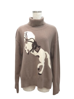 white horseニットmoca
