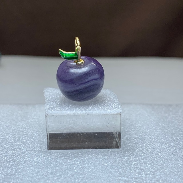 23.フローライトりんご・ペンダントトップ