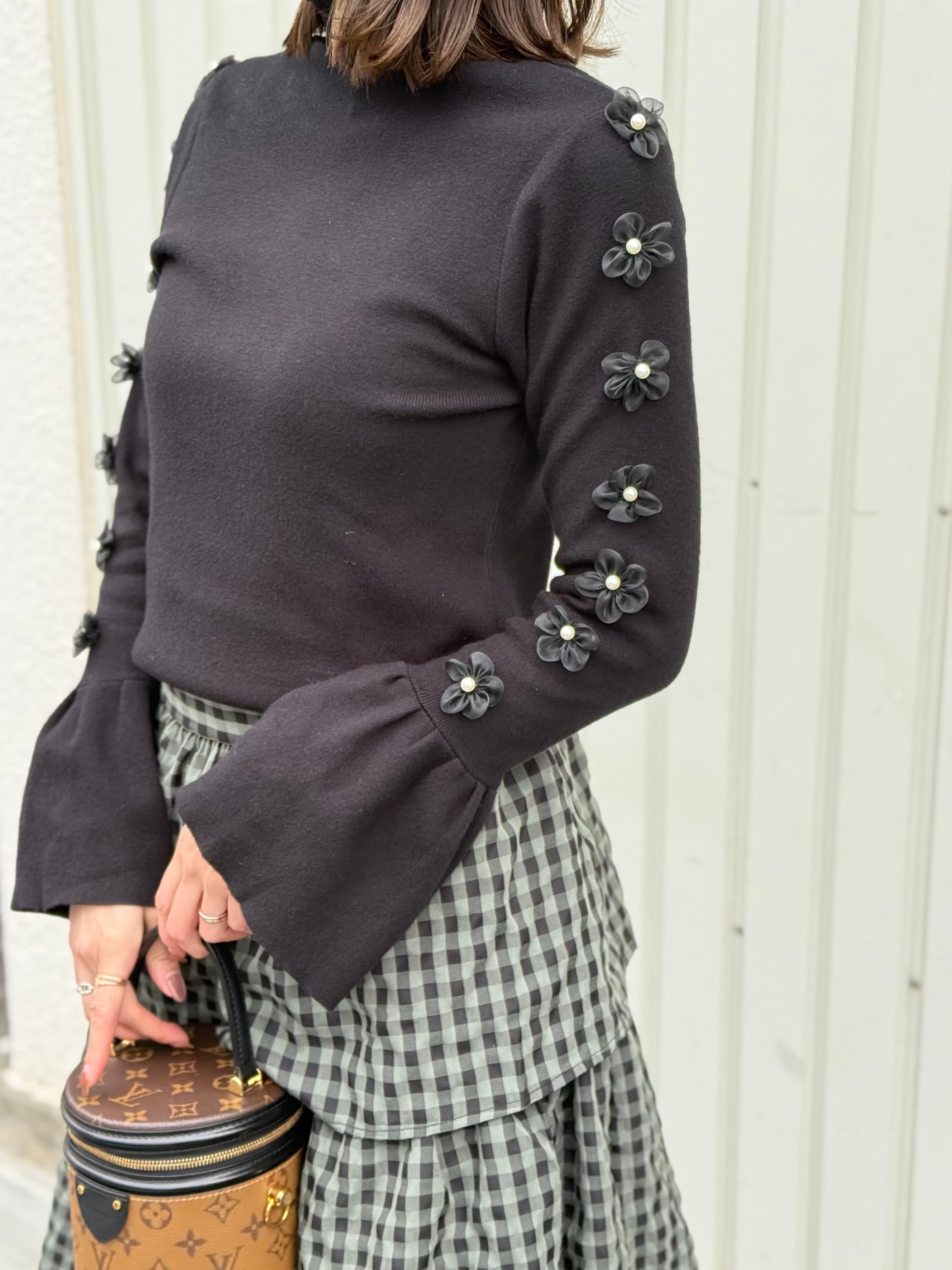 サイドフラワーベルスリーブニット | PBselect