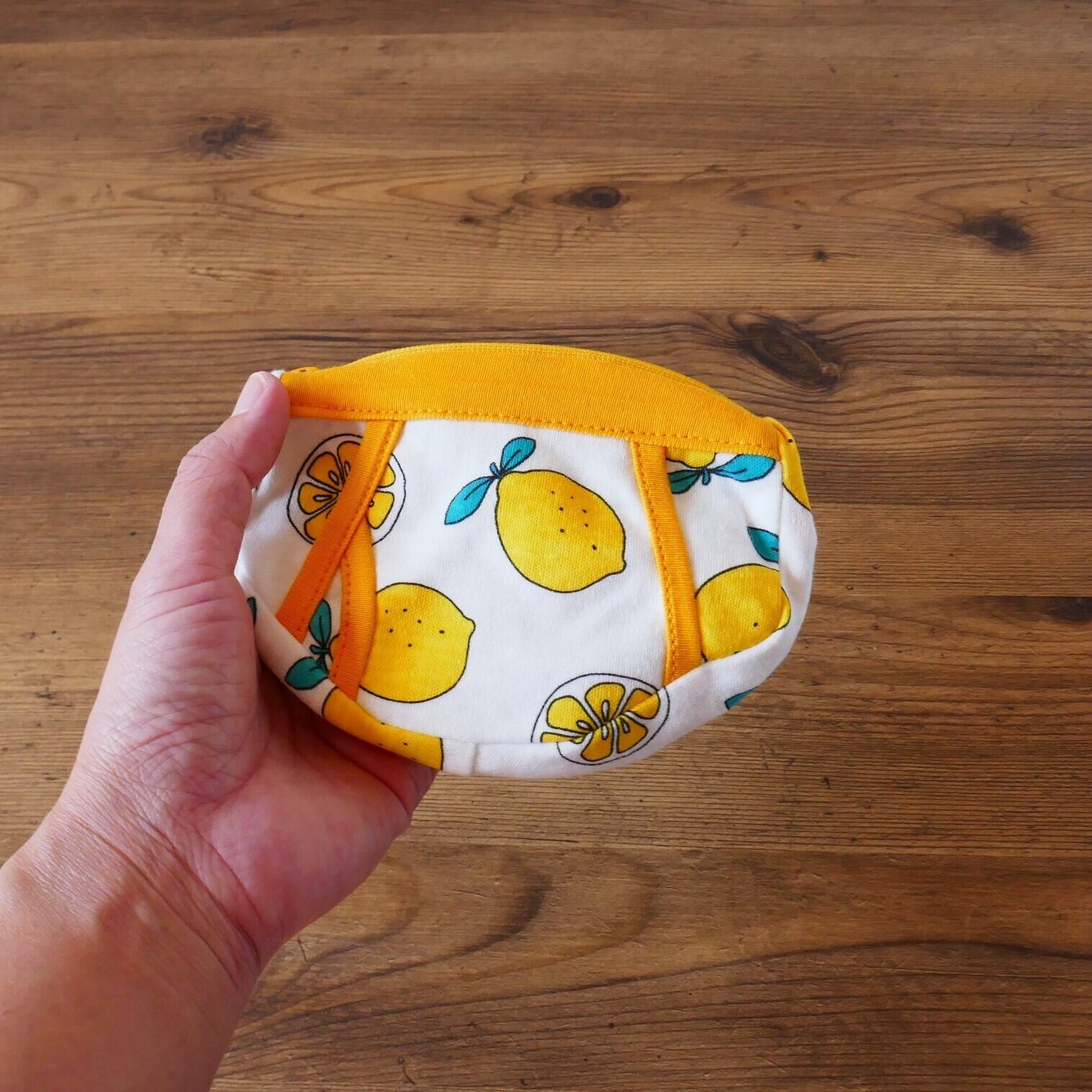 パンツポーチ（レモン） | zakka 7070ーオリジナルテキスタイル、手