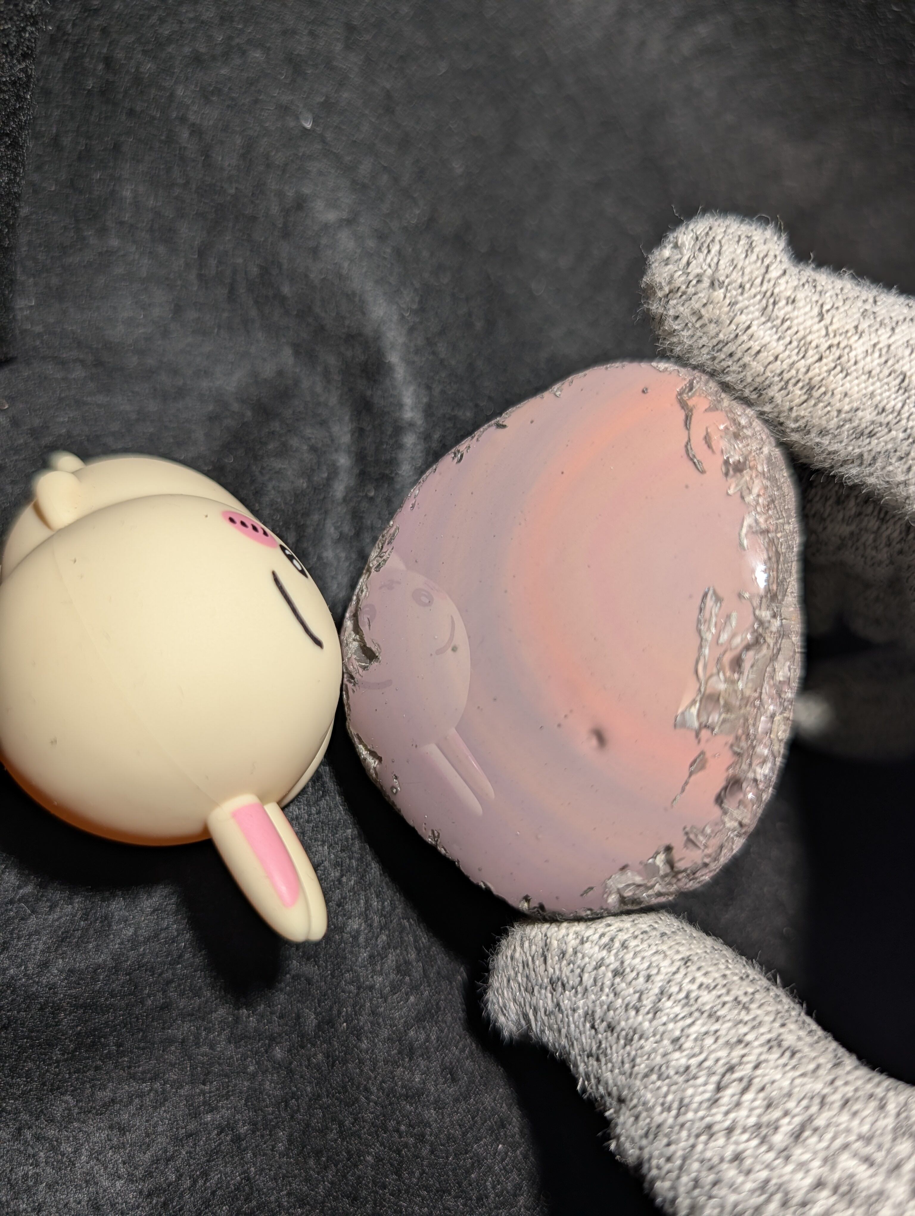 ピンクに煌めく黒曜石 | 玲瓏石工房 - Reiro Stone Studio