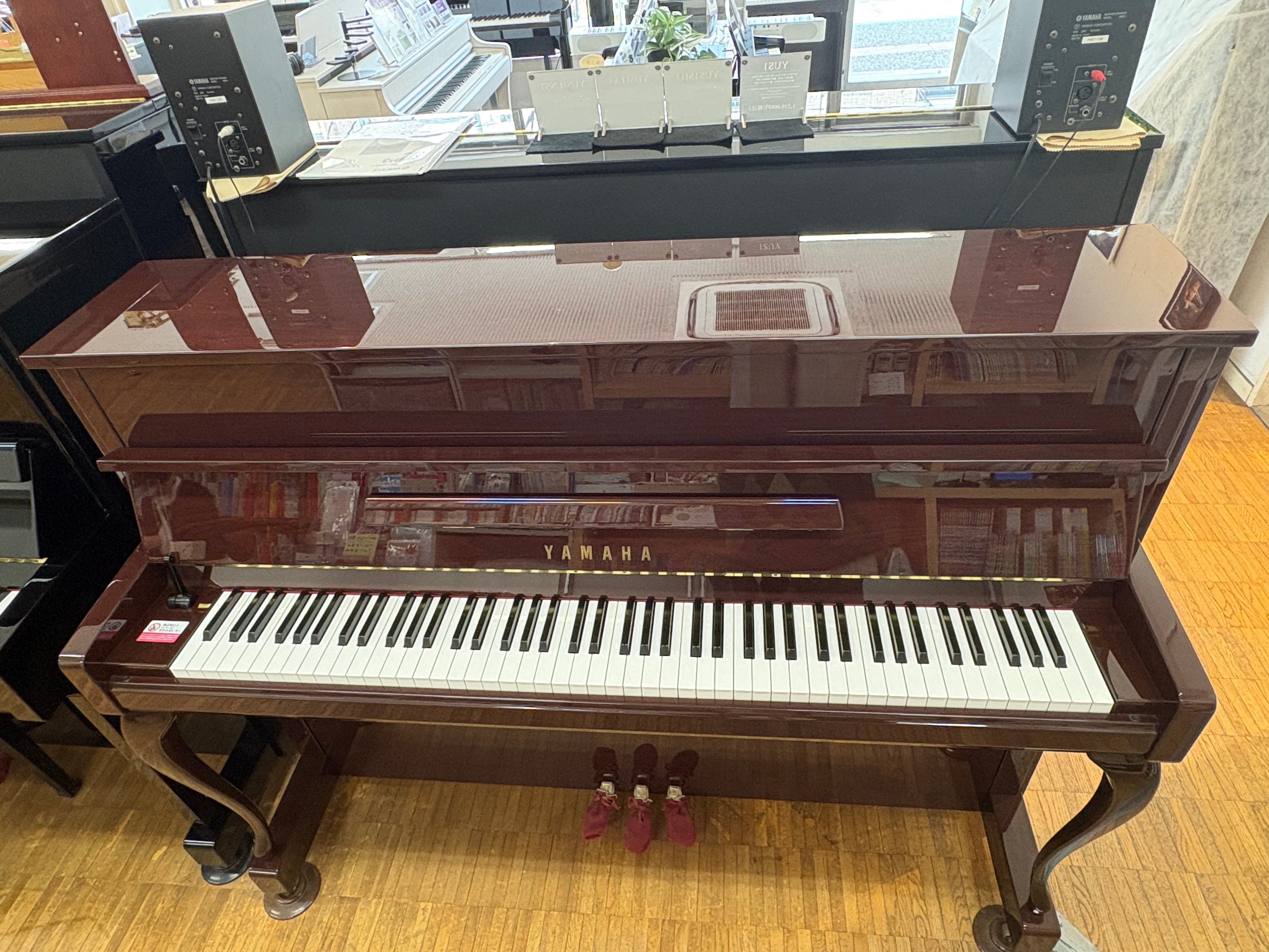 【展示処分品】中古ヤマハアップライトピアノ　b113DMC