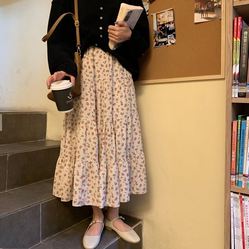 スカート オータムハイウェストAライン薄手フローラル 秋物 花柄 萌量不足40753893651